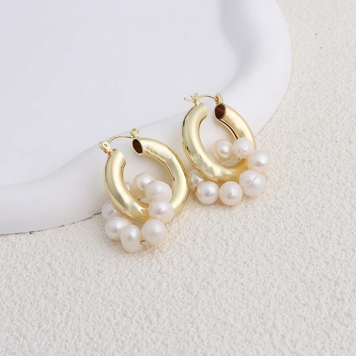 Unique Design Irregular Freshwater Pearl Hoop Earrings for Women Baroque Pearls Beads Circle Statement Earring Brincos