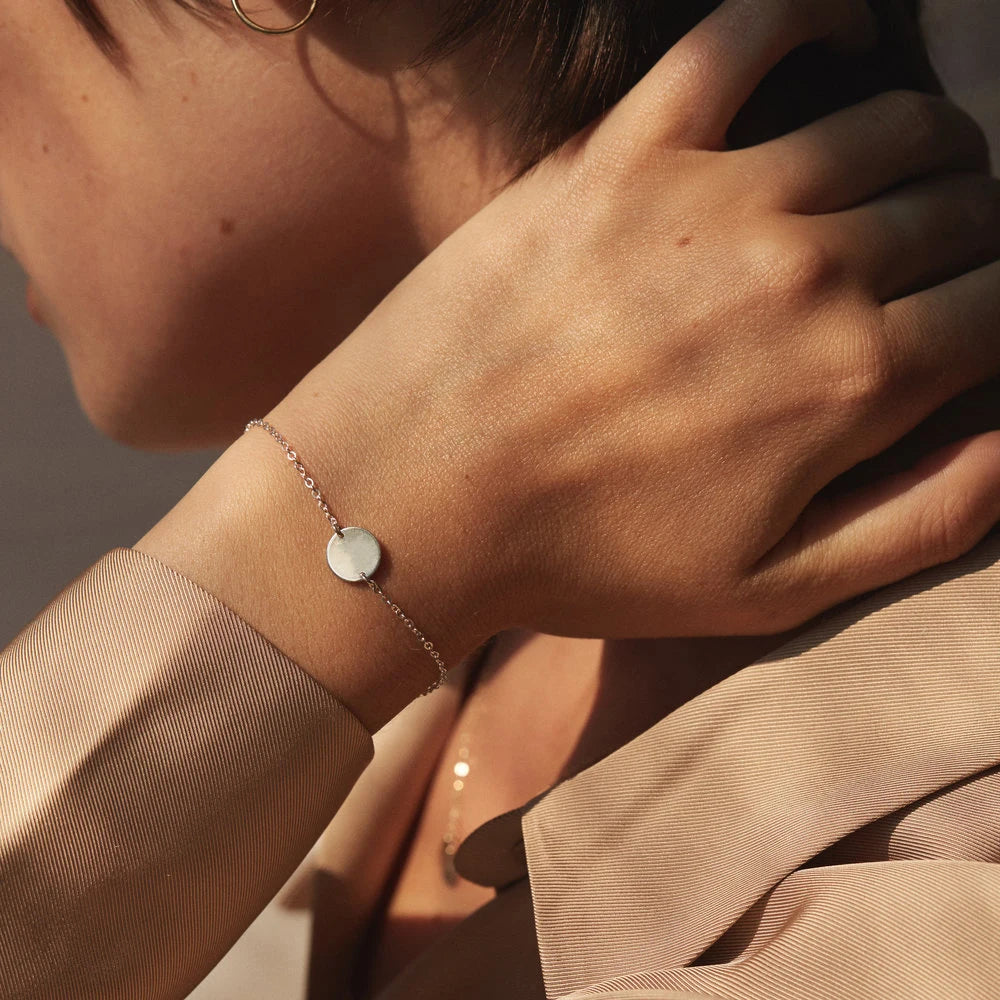 Emanco Minimalist Initial Charm Bracelets Plain Blank round Pendant Stainless Steel Bracelet Adjustable Bracelet Jewelle